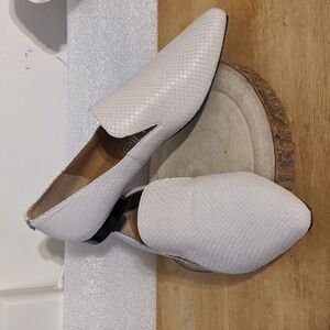 Calvin Klein Elin Pointed Toe White Leather Loafer 9.5